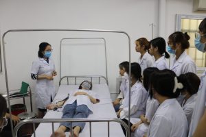 Những đặc điểm của ngành Điều dưỡng tại Việt Nam