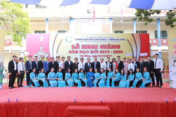 Trường Cao đẳng Công nghệ Y dược Việt Nam