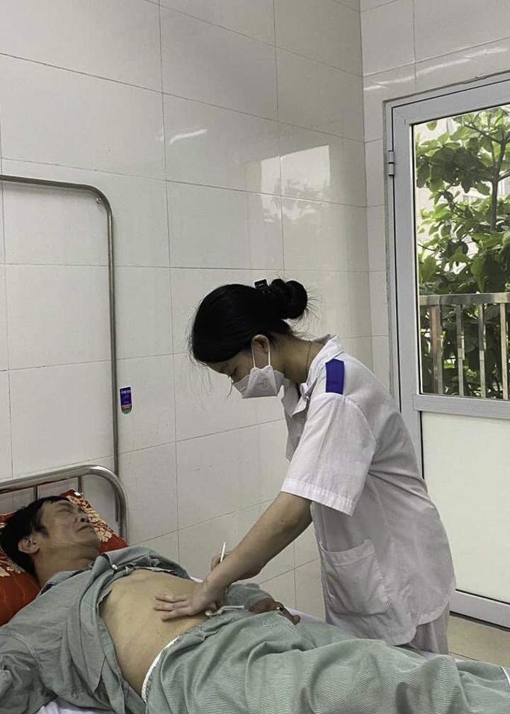 Sinh viên Điều dưỡng HMC thực tập tại bệnh viện Bắc Thăng Long
