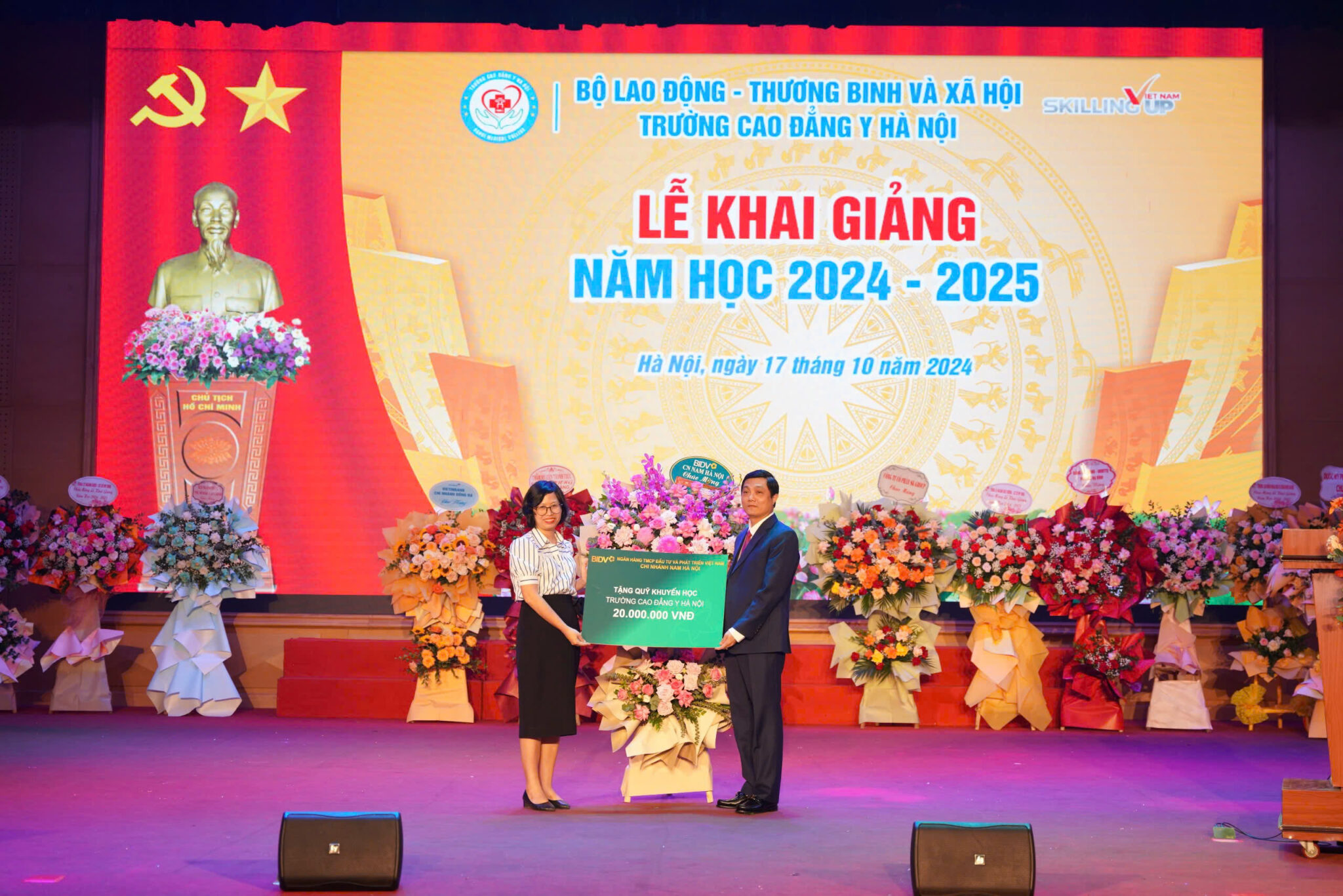 NH trao học bổng khuyến học 1