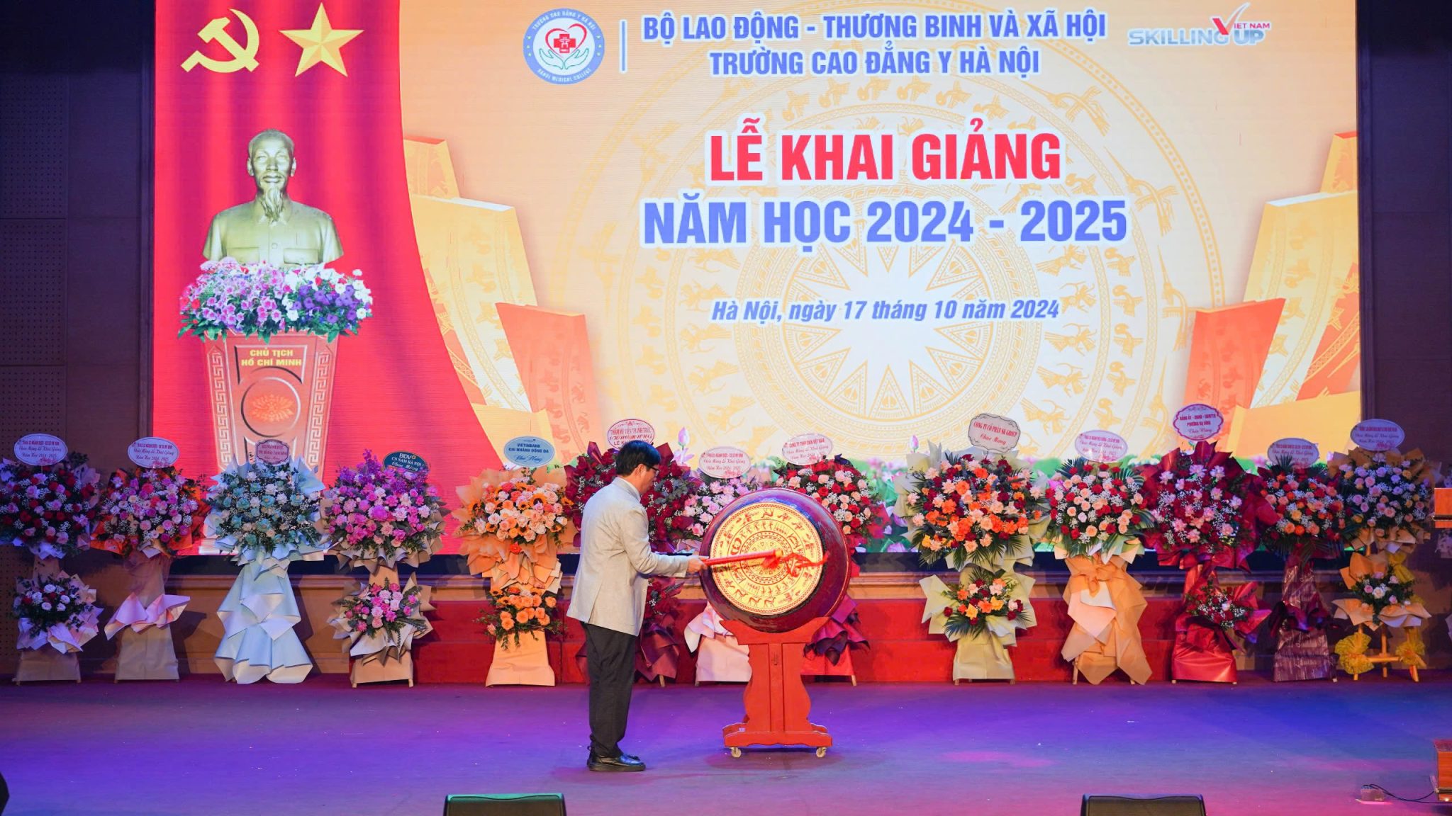 Chúc mừng năm học mới 2024 2025 trường cao đẳng y hà nội